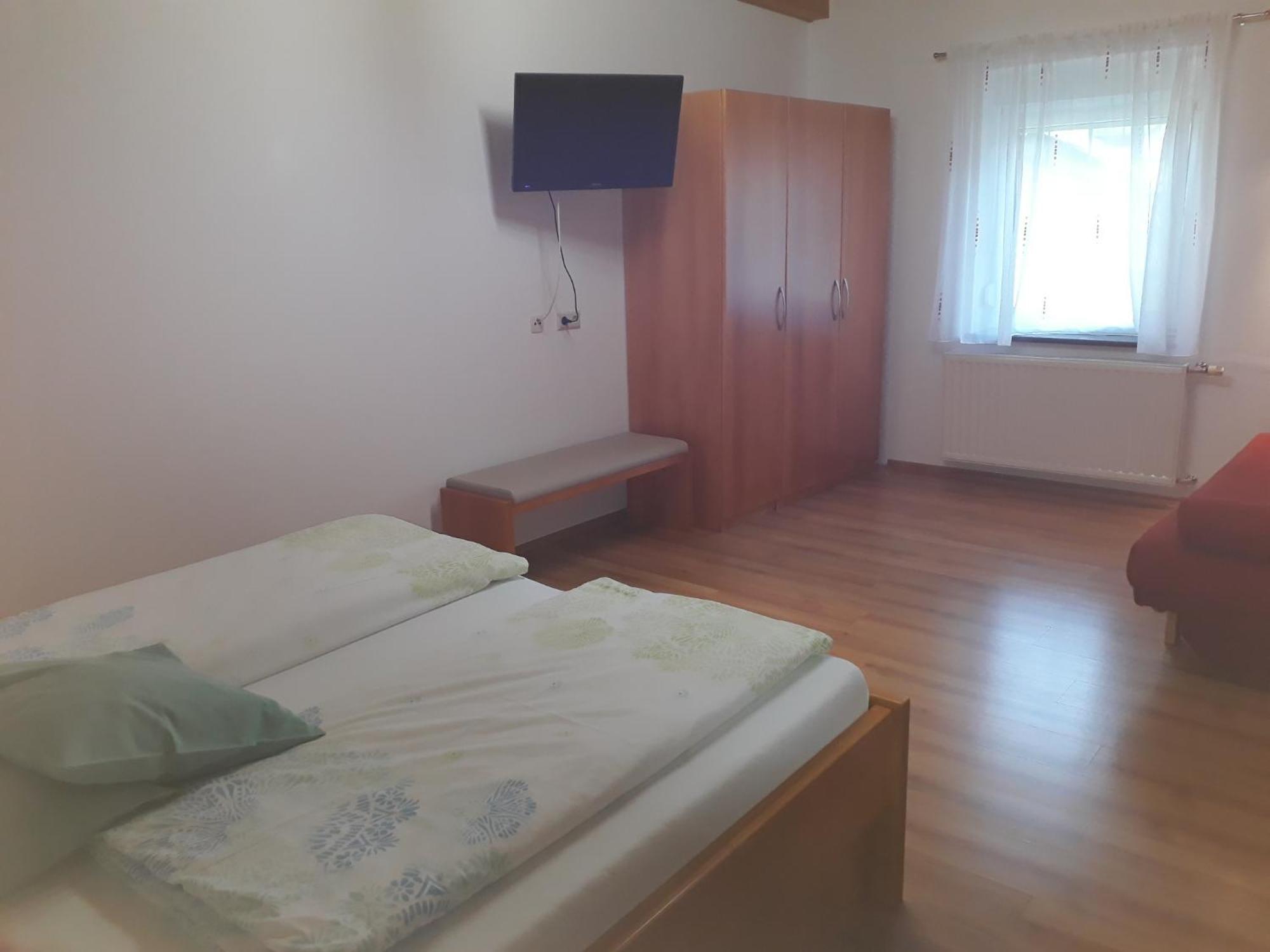 Obsthof Glueck Bed and Breakfast Gamlitz Exteriör bild