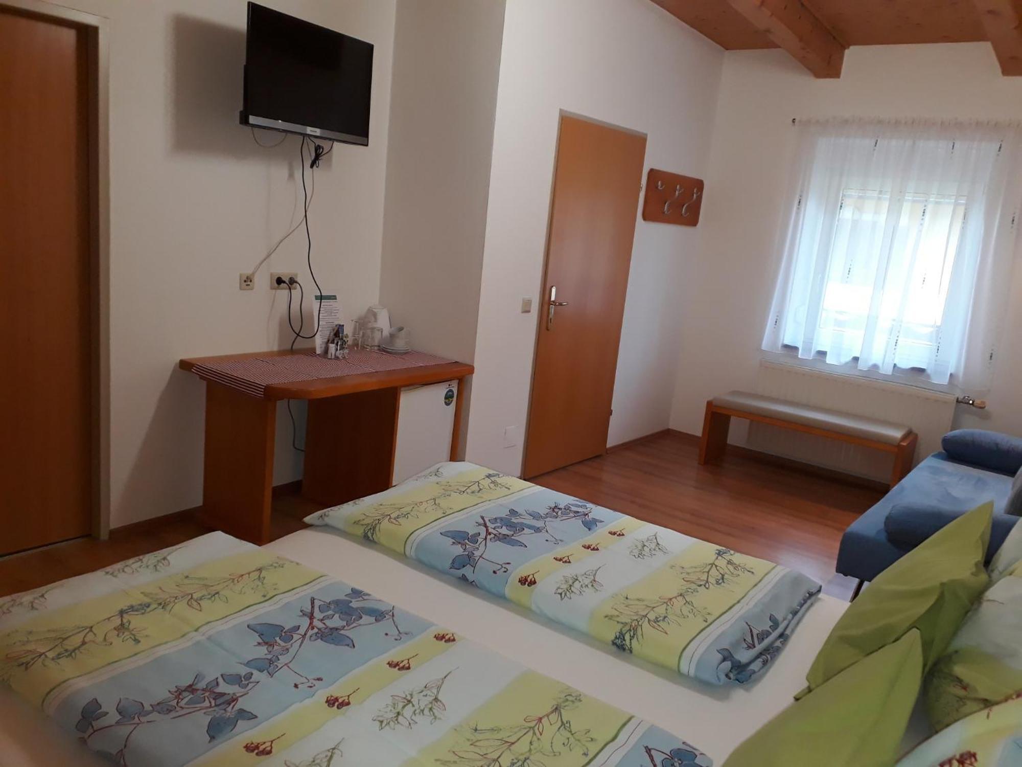 Obsthof Glueck Bed and Breakfast Gamlitz Exteriör bild